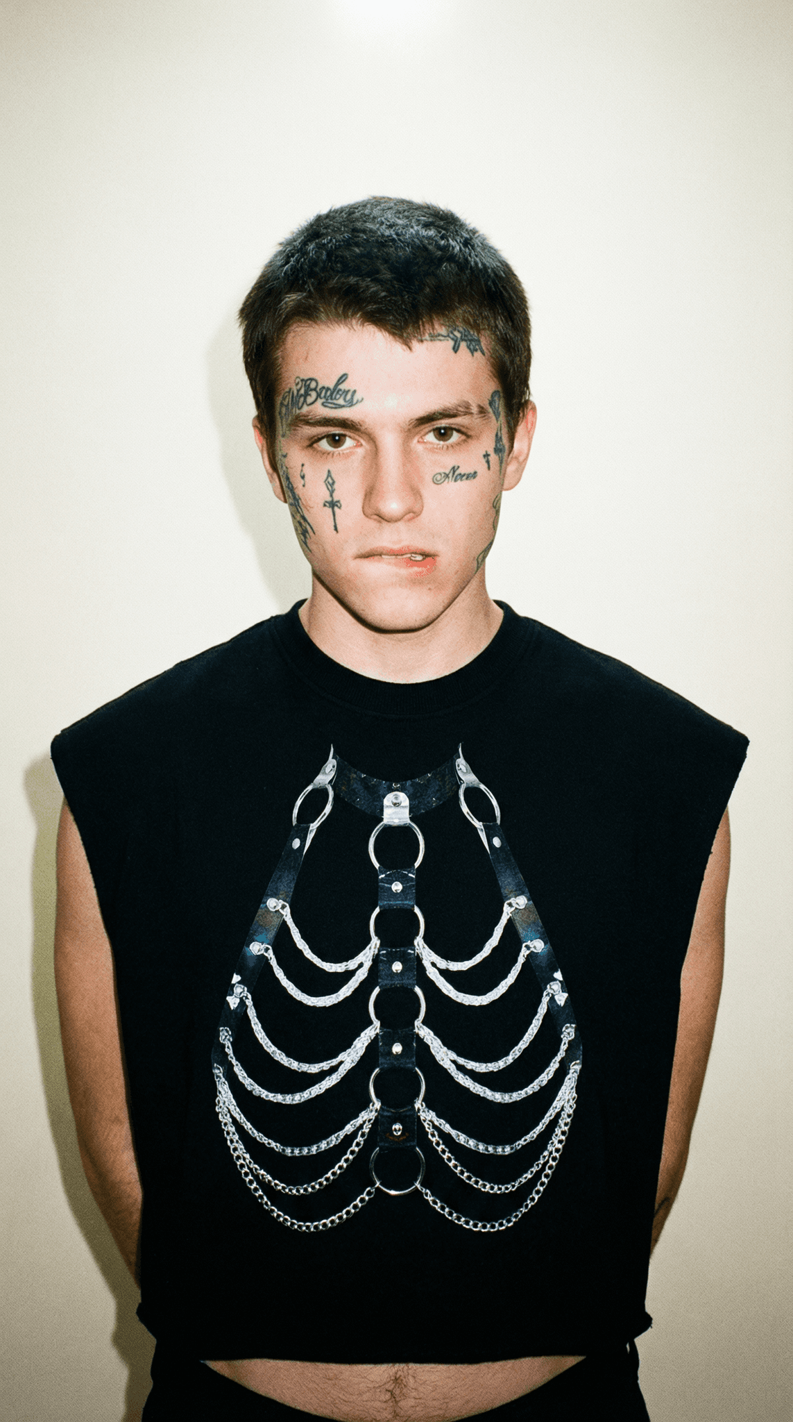 FETISHISTO black French terry boxy tank top with metal chain and ring skeleton design